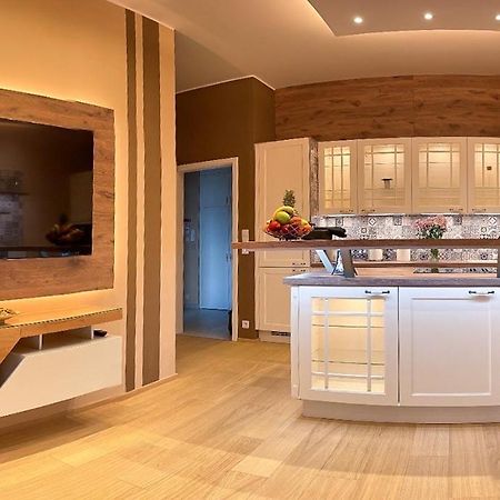 Apartment Dagmar Buresove ปราก ภายนอก รูปภาพ