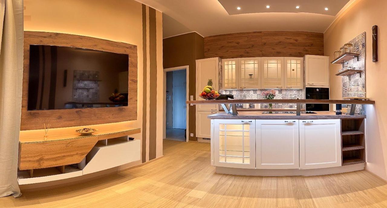 Apartment Dagmar Buresove ปราก ภายนอก รูปภาพ