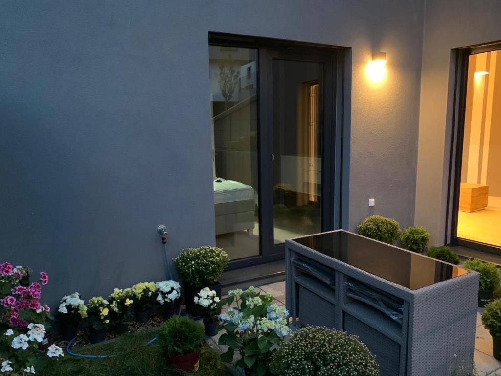 Apartment Dagmar Buresove ปราก ภายนอก รูปภาพ