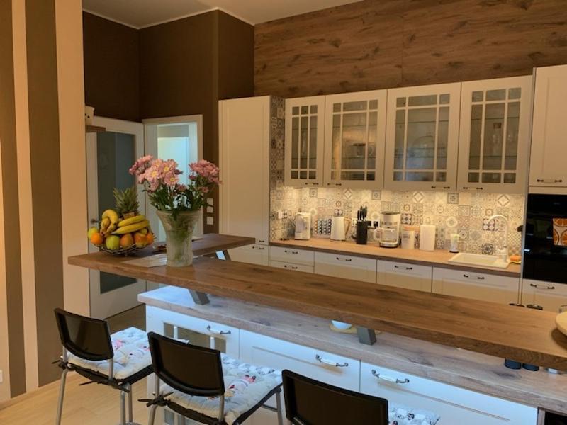 Apartment Dagmar Buresove ปราก ภายนอก รูปภาพ